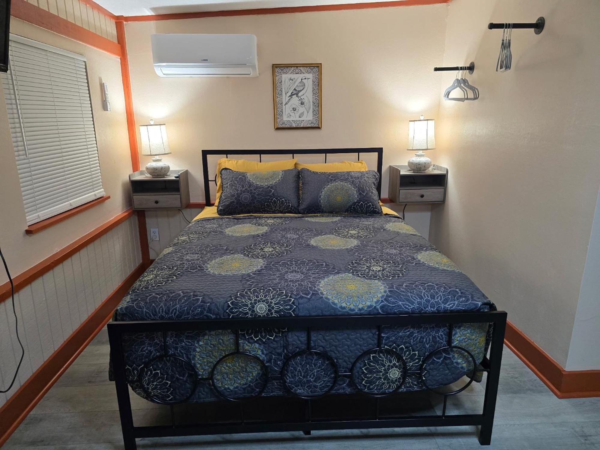 Nature Coast Inn & Cottages Inglis Bagian luar foto